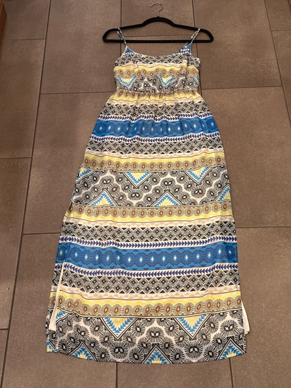 2/$10 or 3/$12 ❤️ Old Navy Sleeveless Tribal Stripe Maxi Dress Blue & Yellow